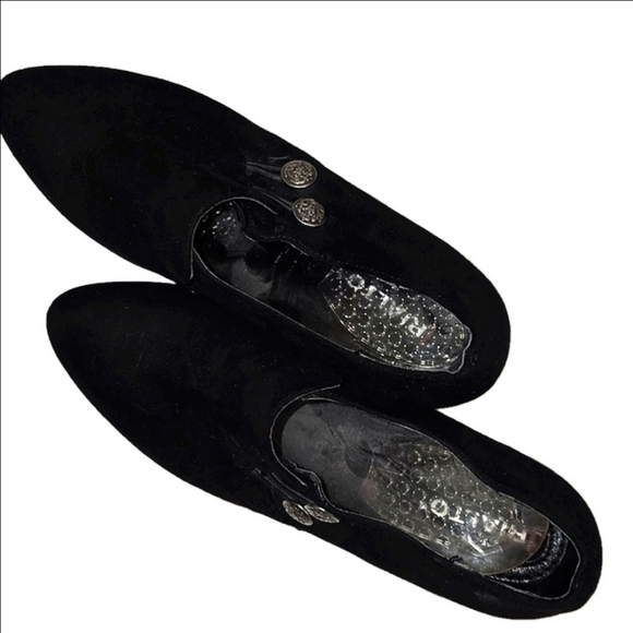 Chic, Very Chic! - Picture 3 of 10